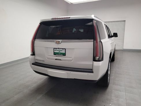 Used 2016 Cadillac Escalade Platinum image 7