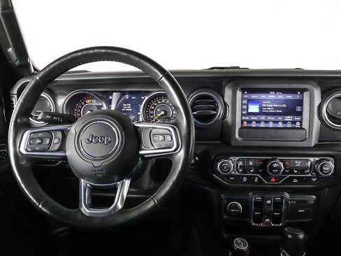 Used 2021 Jeep Wrangler Unlimited Sahara image 26