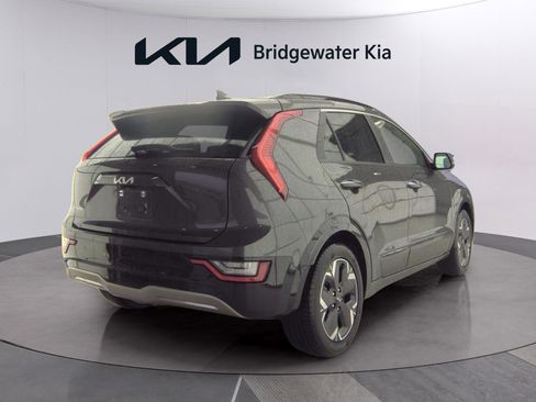 Used 2023 Kia Niro Wave w/ Wave Preserve Package image 8