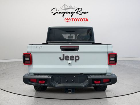 Used 2023 Jeep Gladiator Rubicon w/ LED Lighting Group AWD/4WD image 6