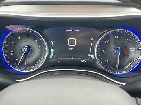 New 2026 Chrysler Pacifica Pinnacle image 11