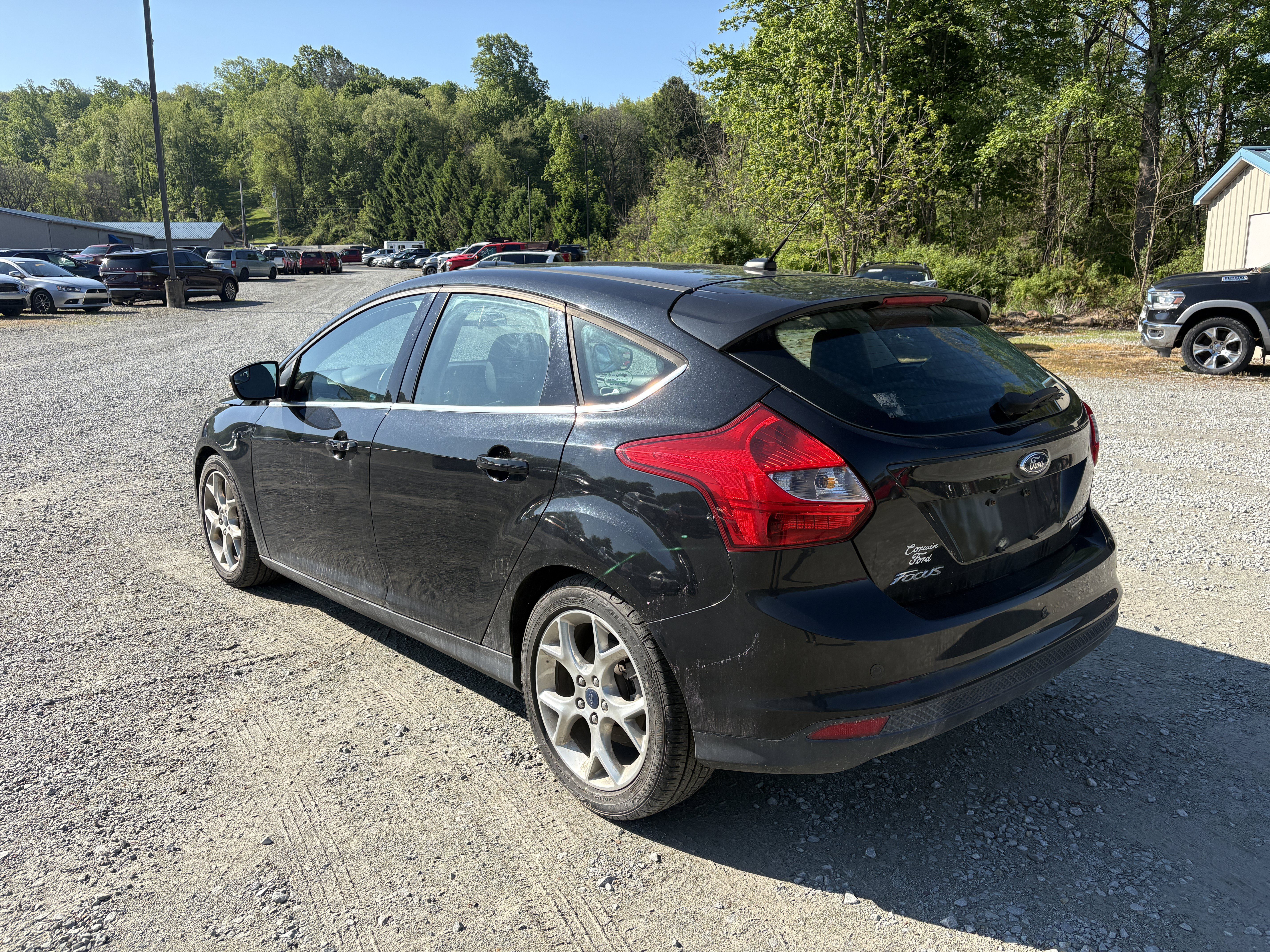 Used 2014 Ford Focus Titanium FWD image 4