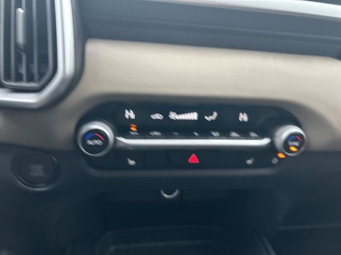 Used 2025 MAZDA CX-50 AWD 2.5 S w/ Preferred Package image 12