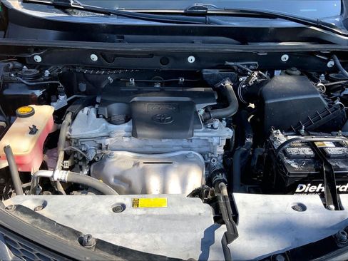 Used 2015 Toyota RAV4 LE FWD image 30