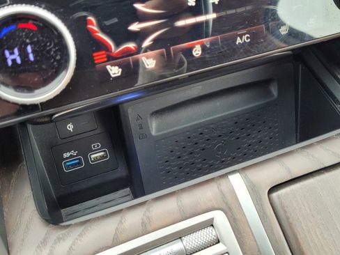 Used 2022 Genesis GV80 2.5T w/ Advanced Package 02 image 26