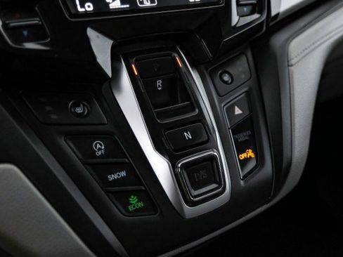 Used 2018 Honda Odyssey Touring image 23