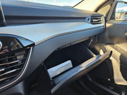 Used 2021 Ford Escape SE w/ Cold Weather Package image 19