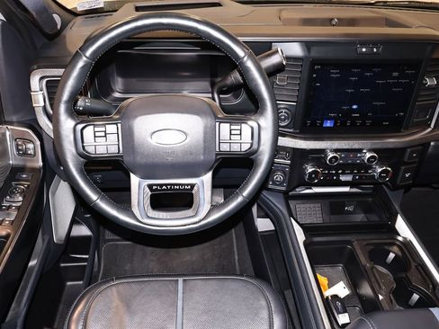 Certified 2025 Ford F250 Platinum w/ Tremor Off-Road Package AWD/4WD image 23