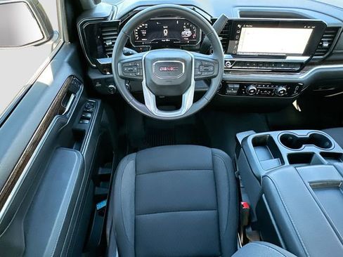 Used 2024 GMC Sierra 1500 Elevation image 21