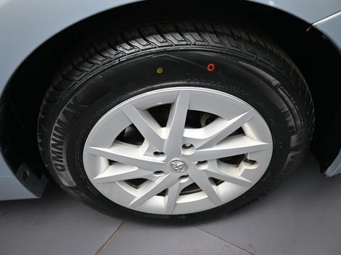 Used 2012 Toyota Prius V Three FWD image 13