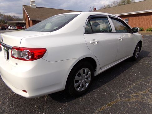 Used 2012 Toyota Corolla L image 3