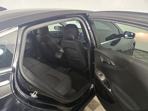 Used 2025 Chevrolet Malibu RS image 15