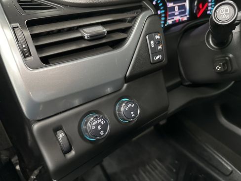 Used 2018 Chevrolet Tahoe Premier image 32