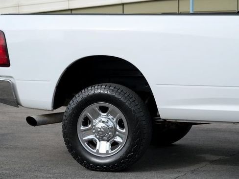 Used 2018 RAM 3500 Tradesman w/ Chrome Appearance Group AWD/4WD image 16