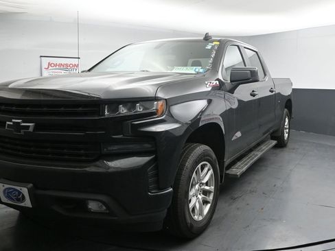 Used 2021 Chevrolet Silverado 1500 RST image 4