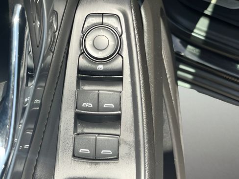 Used 2021 Chevrolet Traverse LT w/ LPO, Floor Liner Package AWD/4WD image 15