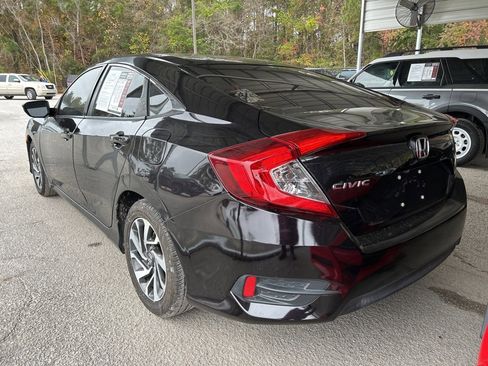 Used 2016 Honda Civic EX image 4