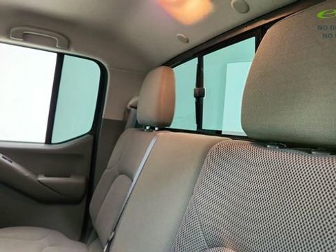 Used 2019 Nissan Frontier SV w/ Value Truck Package RWD image 30