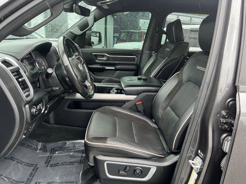 Used 2021 RAM 1500 Laramie w/ Sport Appearance Package image 17