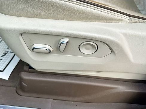 Used 2023 GMC Yukon XL Denali image 39