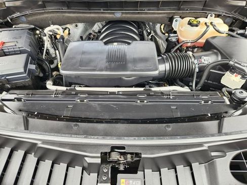 Used 2022 Chevrolet Tahoe RST w/ Sport Performance Package image 32