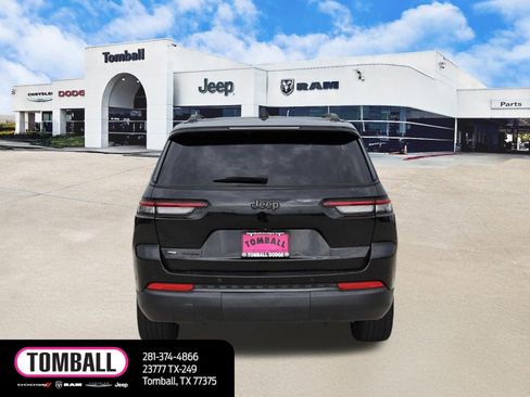 Used 2022 Jeep Grand Cherokee L Laredo image 6