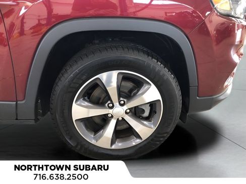 Used 2019 Jeep Cherokee Limited AWD/4WD image 26
