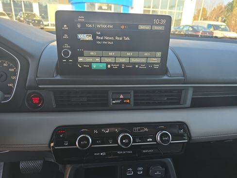 Used 2025 Honda Pilot EX-L image 21