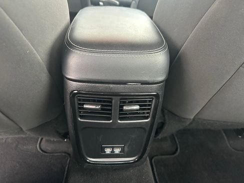 Used 2020 Dodge Charger SXT w/ Blacktop Package image 16