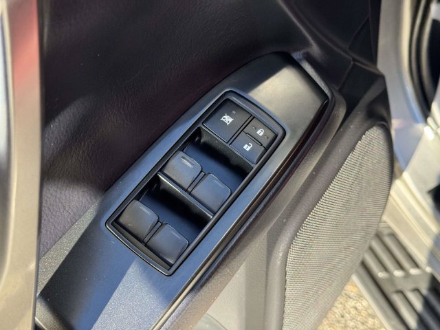 Used 2022 Lexus GX 460 Luxury w/ Sport Design Package AWD/4WD image 16