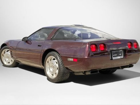 Used 1993 Chevrolet Corvette Coupe RWD image 8