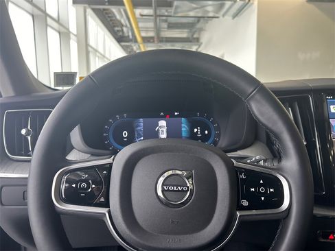 Certified 2025 Volvo XC60 B5 Plus image 12