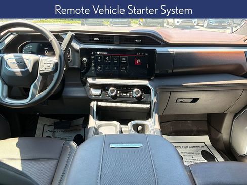 Used 2024 GMC Sierra 2500 Denali w/ Denali Reserve Package AWD/4WD image 18