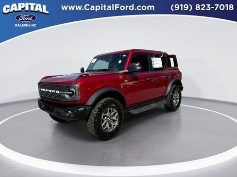 Certified 2025 Ford Bronco Badlands image 4