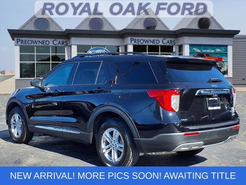 Certified 2023 Ford Explorer XLT w/ Equipment Group 202A AWD/4WD image 2