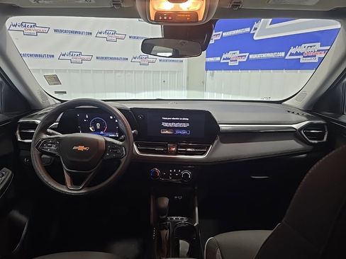 Used 2025 Chevrolet TrailBlazer LT image 25