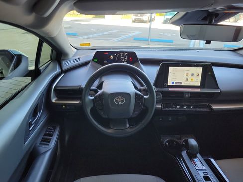 Used 2023 Toyota Prius LE image 27