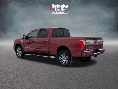 Used 2017 Nissan Titan Platinum Reserve image 8