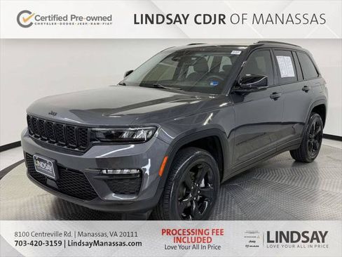 Certified 2023 Jeep Grand Cherokee Limited w/ Black Appearance Package AWD/4WD image 5