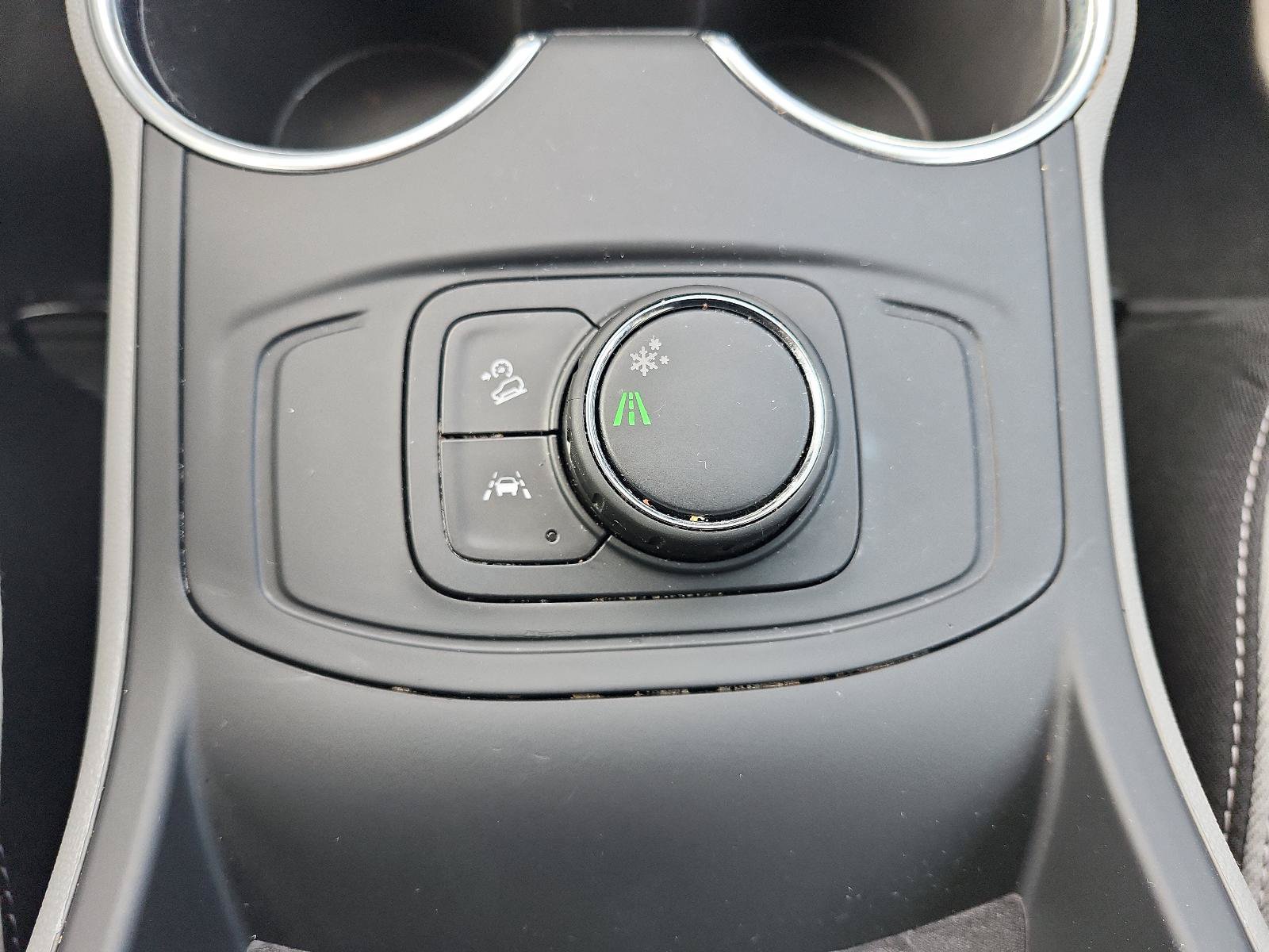 Used 2024 GMC Terrain SLE FWD image 17