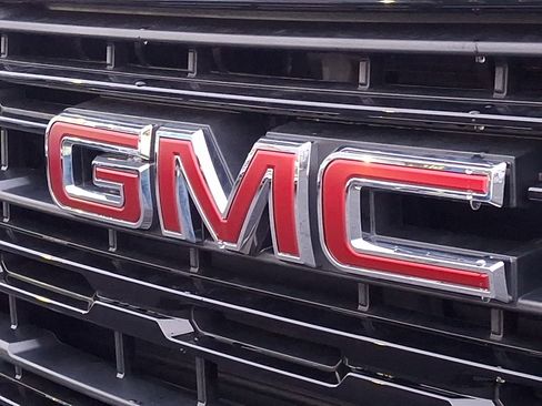 Certified 2025 GMC Sierra 1500 Elevation image 29