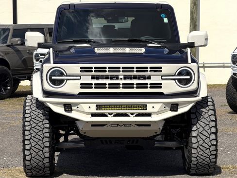 Used 2025 Ford Bronco Outer Banks AWD/4WD image 2