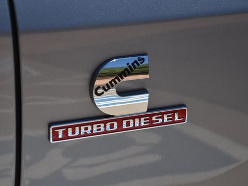 Used 2024 RAM 2500 Laramie image 34