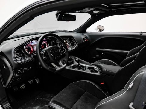 Used 2023 Dodge Challenger SRT Hellcat w/ Driver Convenience Group image 36