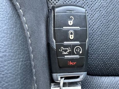 Used 2020 RAM 1500 Laramie image 44