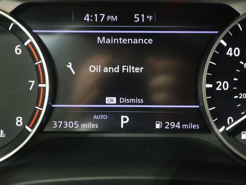 Used 2023 Nissan Rogue SV image 40