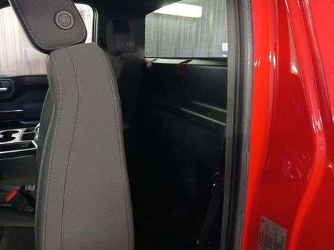 Used 2025 GMC Sierra 3500 SLE image 33