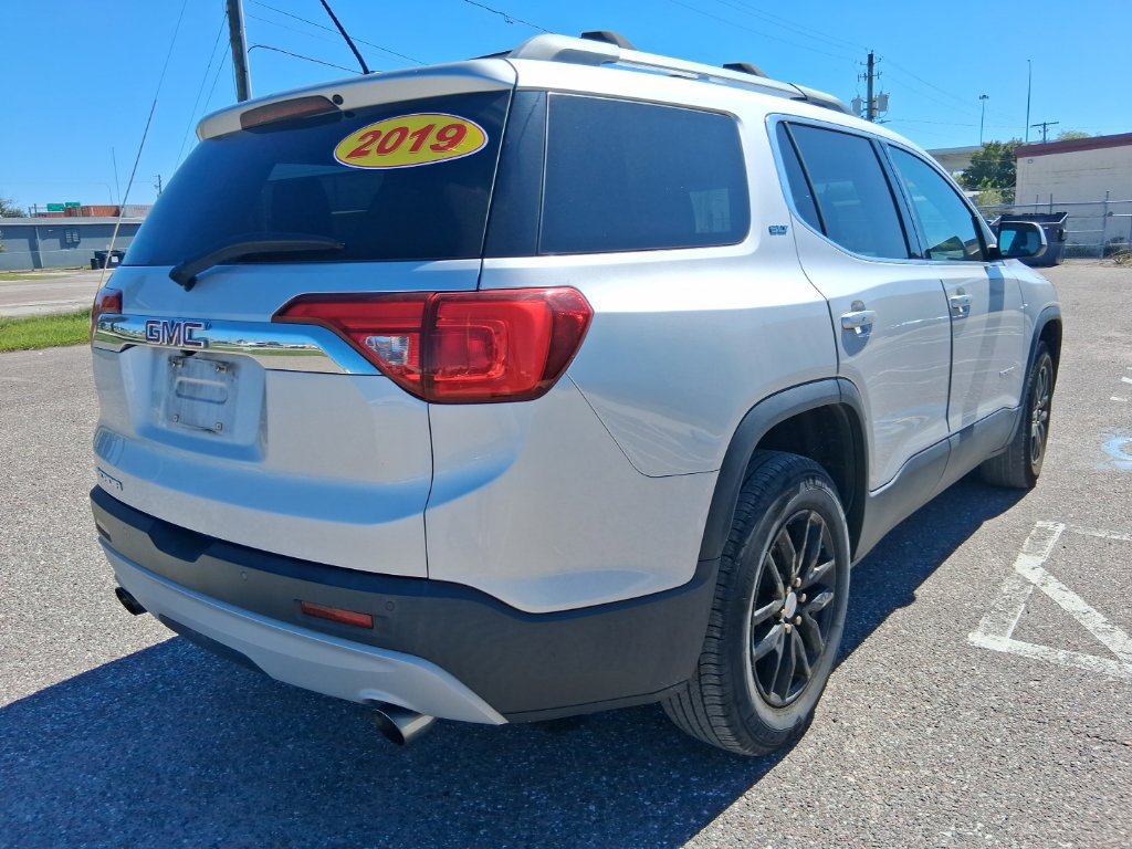 Used 2019 GMC Acadia SLT FWD image 3
