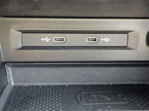 Certified 2023 Volkswagen Tiguan SE R-Line image 26