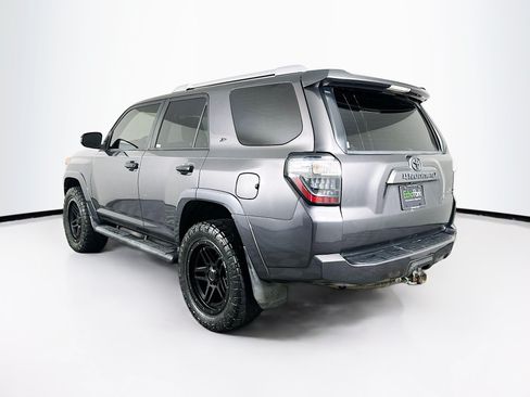 Used 2017 Toyota 4Runner SR5 AWD/4WD image 5